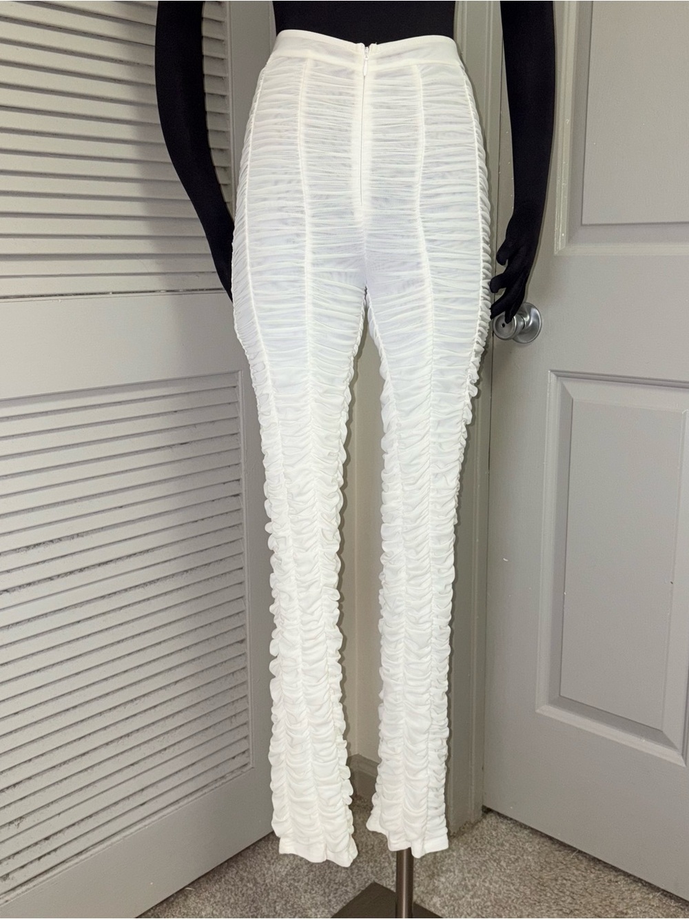 I.AM.GIA Small White Ruched High-Waist Straight Leg Pants